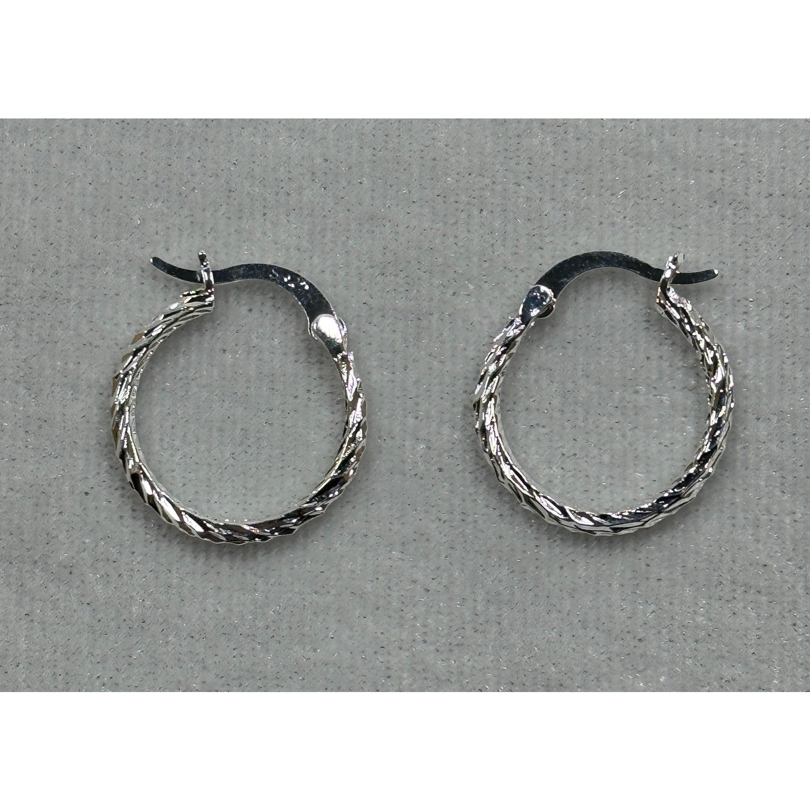 925 Sterling Silver Twisted Hoop Earrings 3/4 Inch Textured Hoops E270