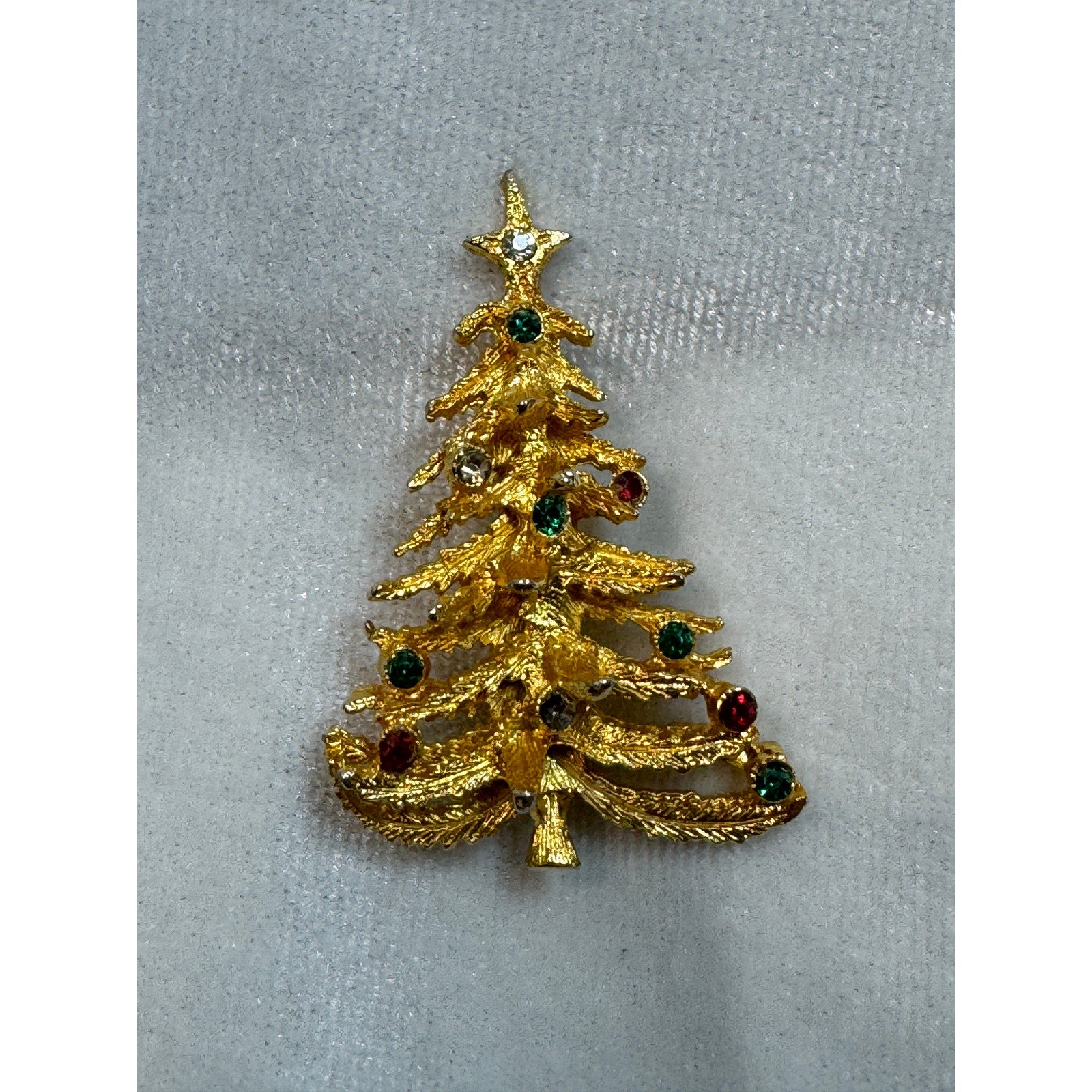 Vintage Gold Tone Christmas Tree Brooch Pin Rhinestones Holiday Jewelry 1.75"