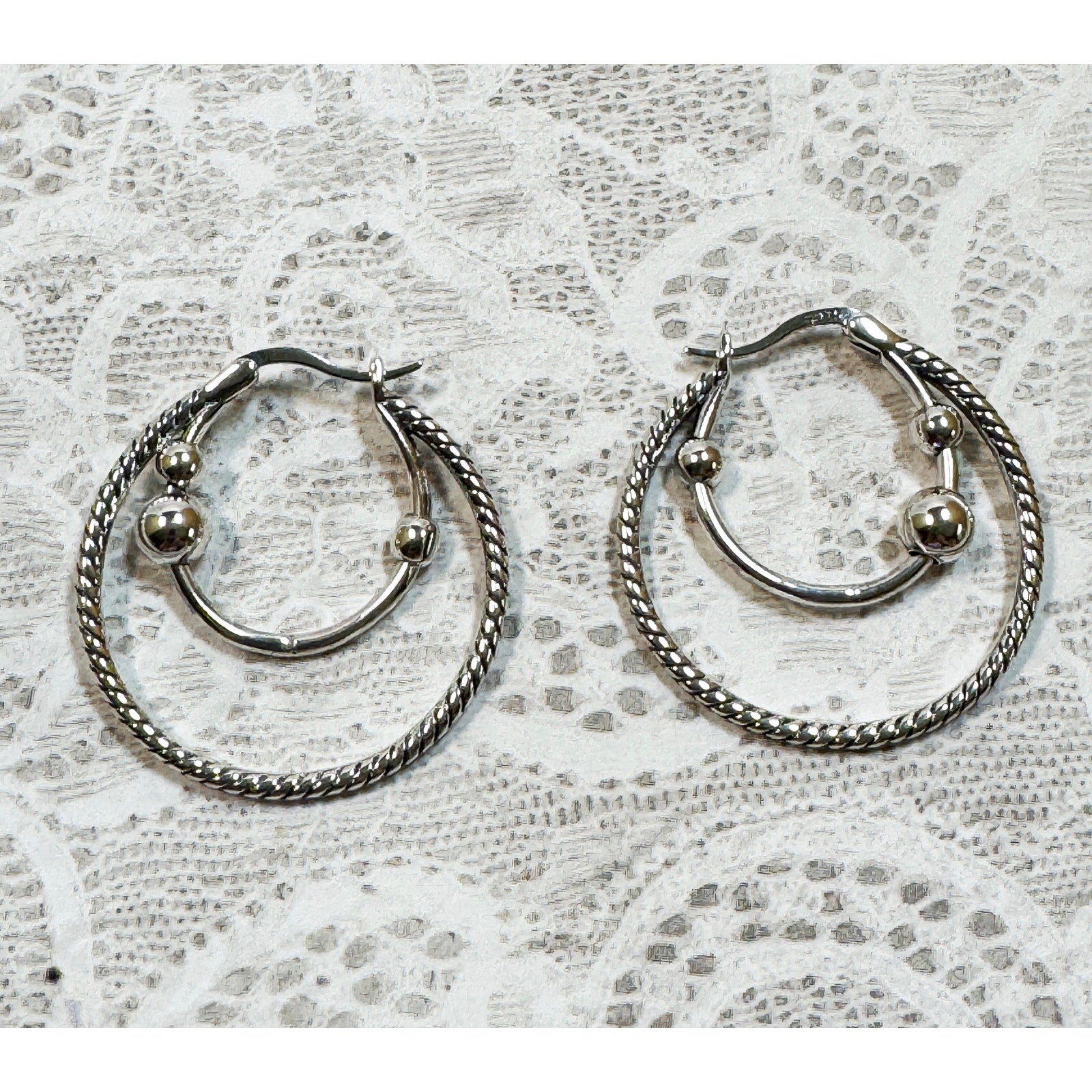 Silver Tone Double Hoop Earrings 1 Inch Twisted Textured Circle Hoops E298