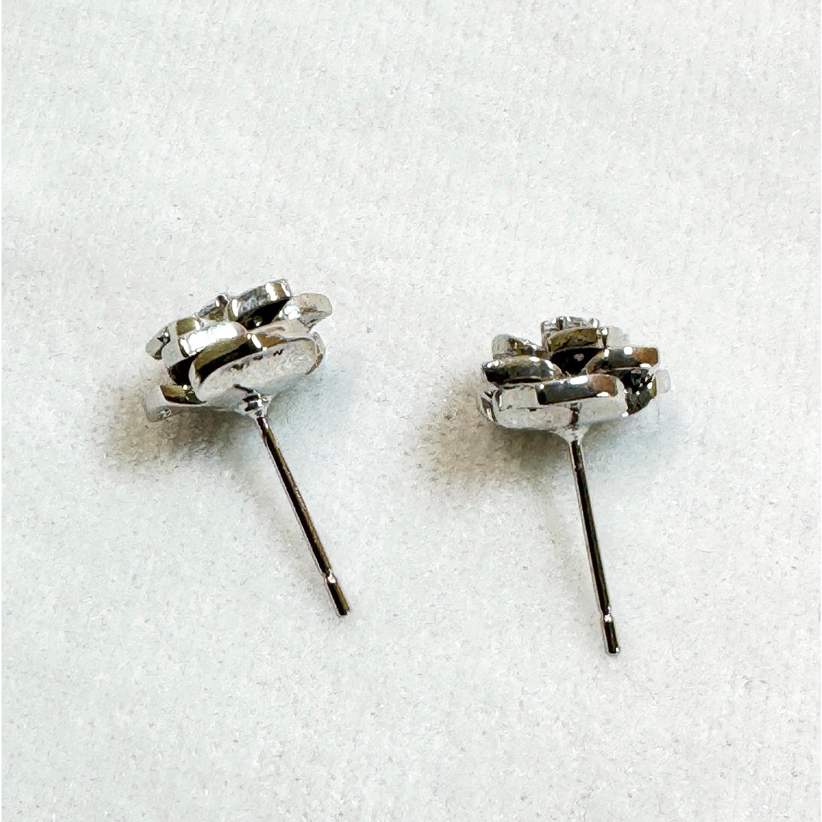 Silver Tone Rhinestone Rose Flower Post Earrings Sparkly Studs 1/2" E289