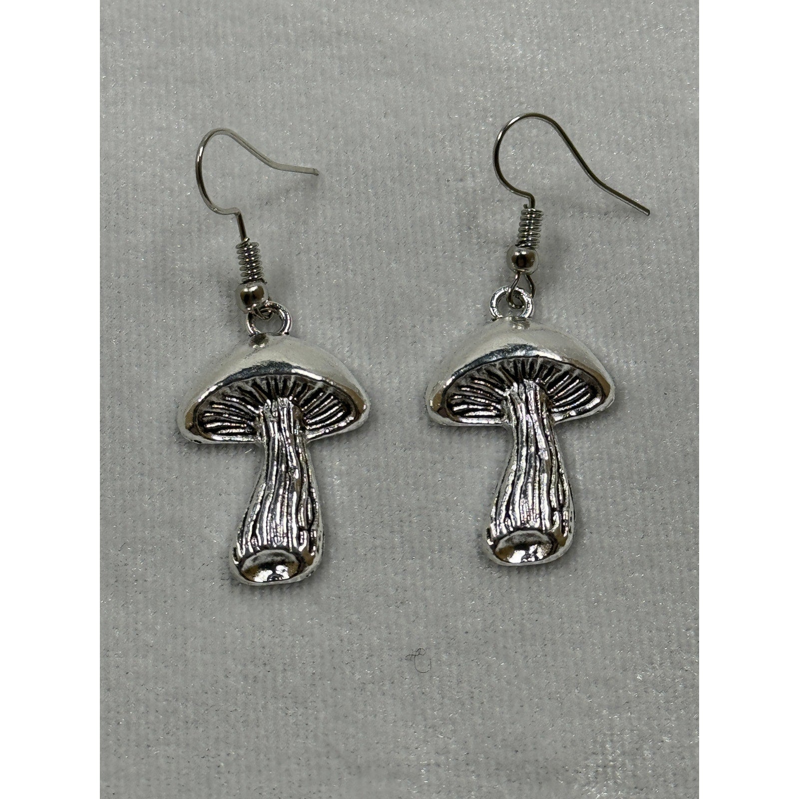Silver Mushroom Dangle Earrings Woodland Cottagecore Fairycore 1" E269