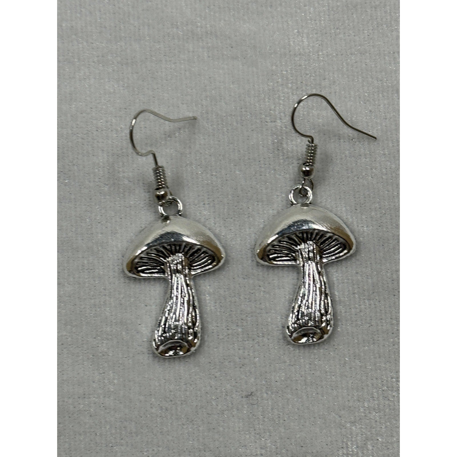 Silver Mushroom Dangle Earrings Woodland Cottagecore Fairycore 1" E269