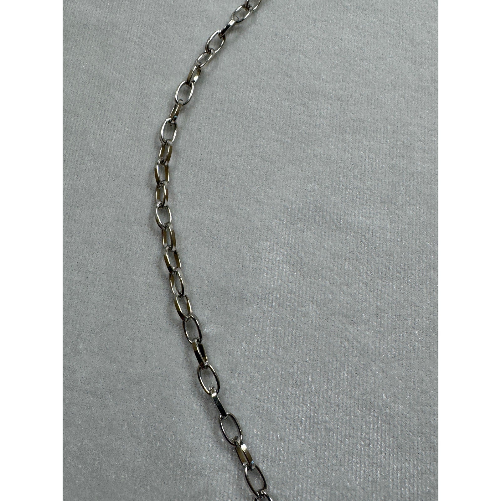 Silver Tone Figaro Link Necklace 26 Inch Long Chain Classic Fashion Jewelry N207