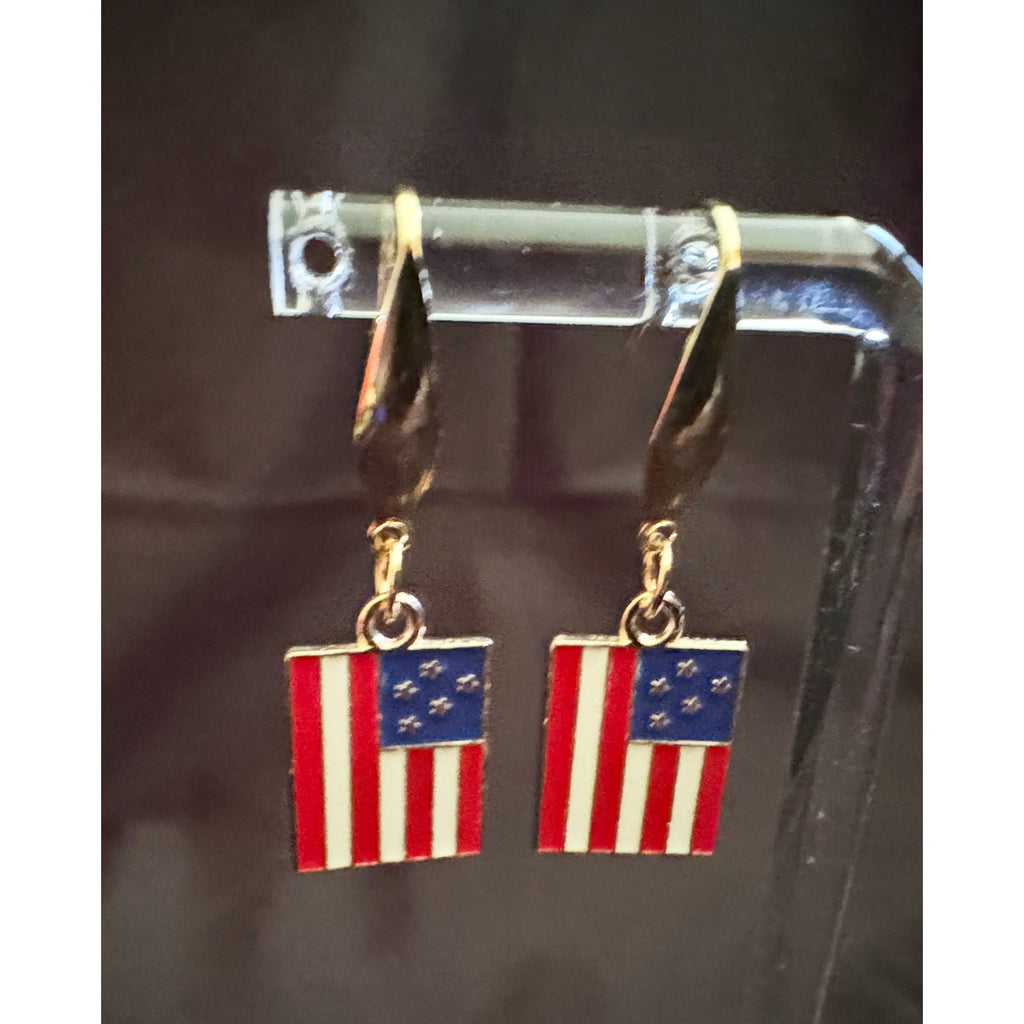 Americana USA Flag Dangle Earrings Patriotic Red White Blue 3/4 Inch E260