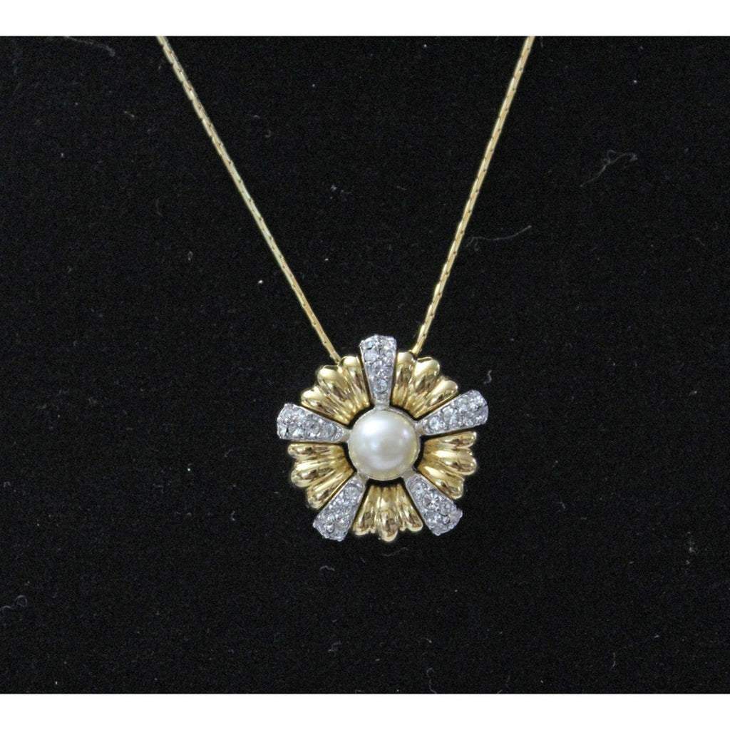 Beautiful Vintage Gold, Rhinestone, and Glass Pearl 16 Inch Necklace N60